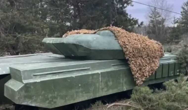 Оккупанты потратили 30 тысяч долларов на уничтожение макета танка