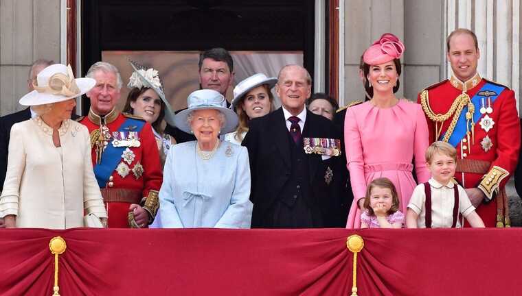 У ЗМІ розповіли, за що перепрошували члени королівських сімей