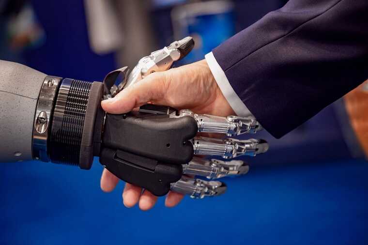 На полтавському телебаченні замість людини з’явилася віртуальна ведуча