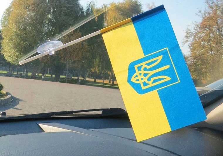 У Німеччині українців зобов’язали перереєструвати авто