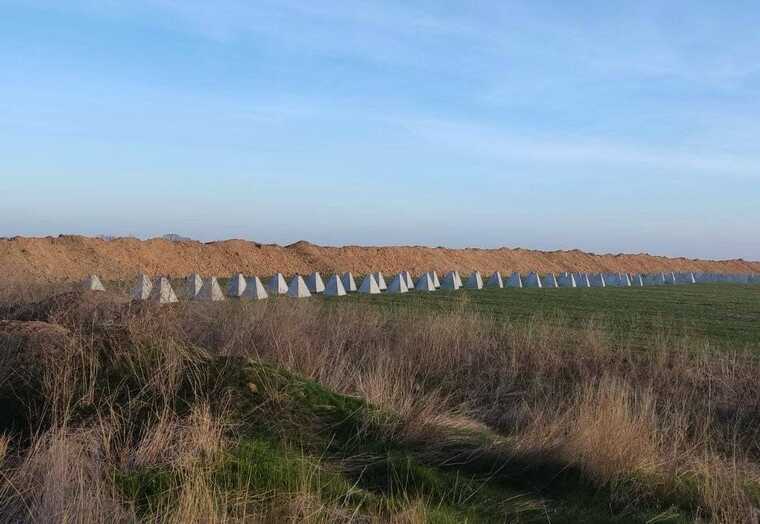 Defensive fortifications are being strengthened and built in the Odesa region