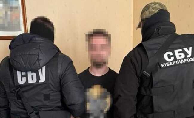 СБУ спільно з правоохоронцями Латвії знешкодили підпільний кол-центр: видурювали гроші у громадян ЄС