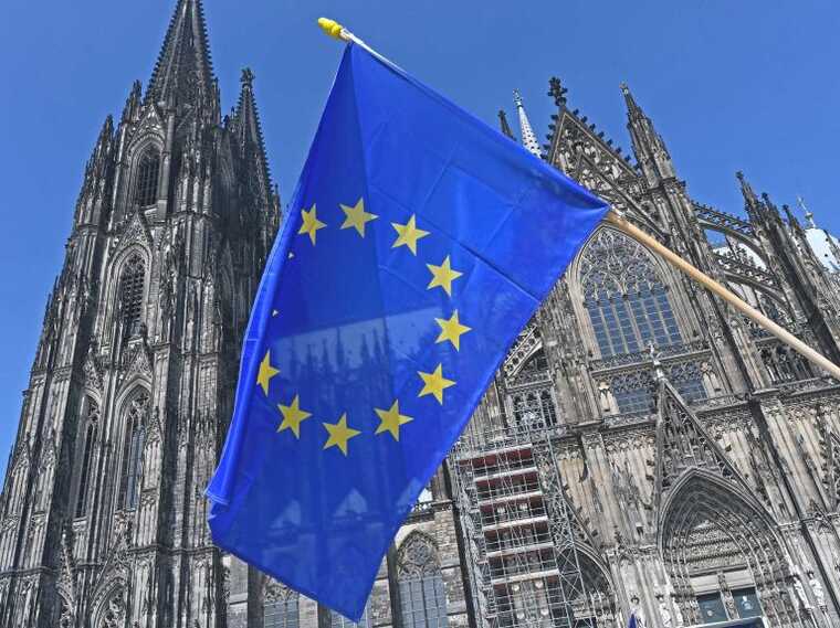 Politico: ЄС не хоче публічно працювати над вступом України