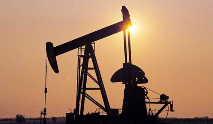 Світові ціни на нафту падають на тлі зростання постачання з боку РФ