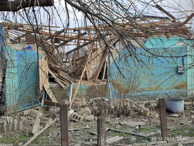 The occupiers dropped a bomb on a house near Vuhledar: two people were killed, one injured