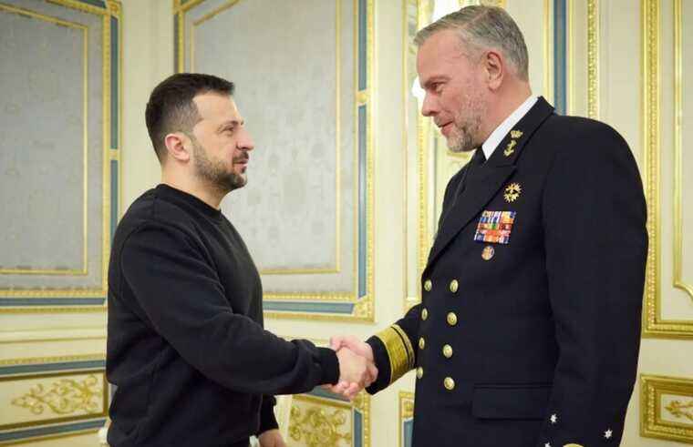 Зеленський зустрівся з головою Військового комітету НАТО Бауером