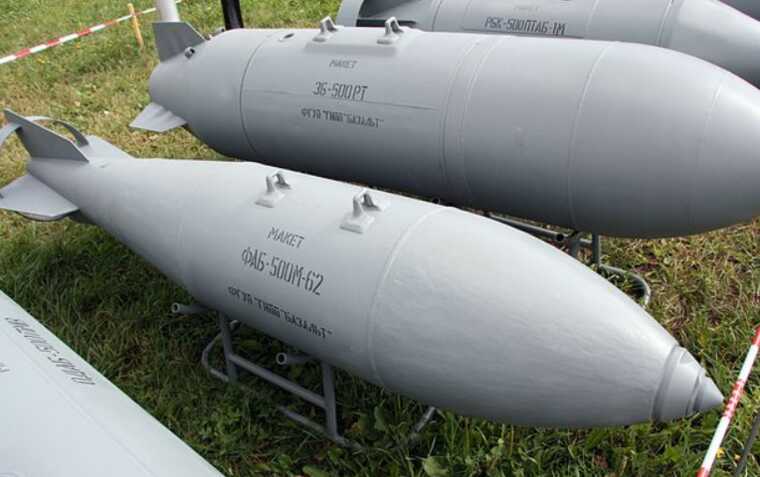 У Бєлгородській області російські літаки впустили 4 авіабомби, – ЗМІ