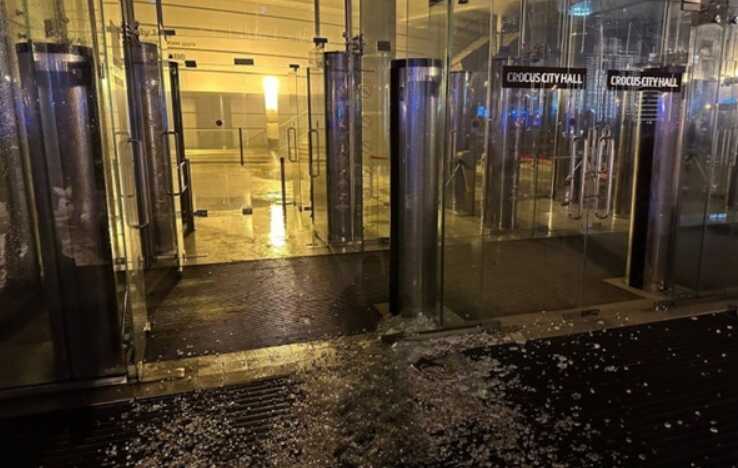 Теракт у підмосковному ТЦ: в Мережі публікують кадри зсередини торгового центру