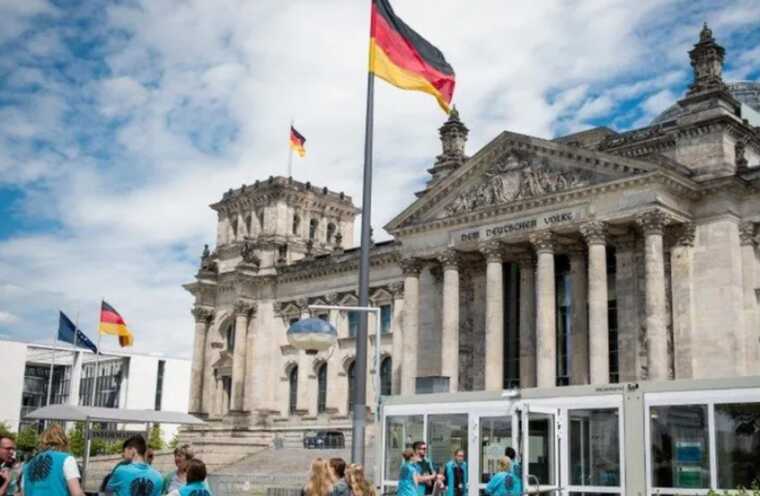 У Німеччині військовозобов’язаних українців можуть позбавити виплат