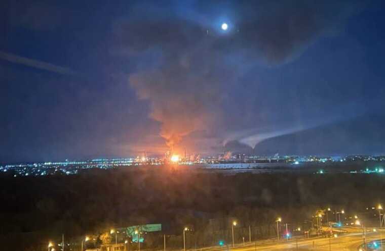 У РФ Новокуйбишевський НПЗ зупинив свою роботу