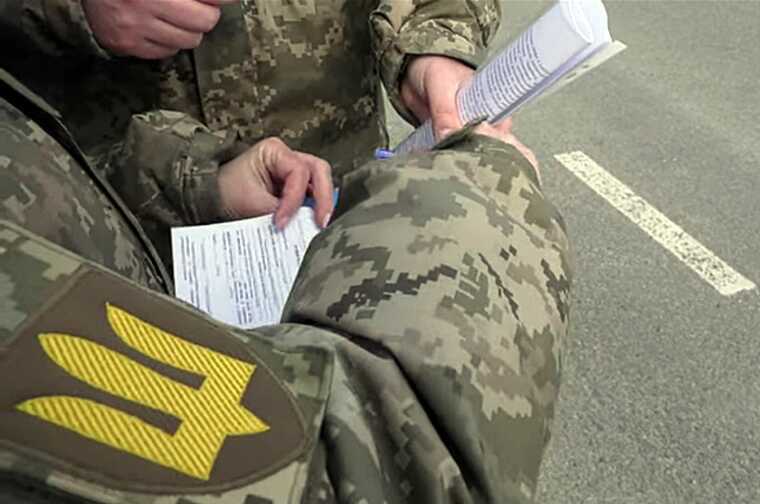 Almost 50% of military personnel serving in military enlistment offices have combat experience