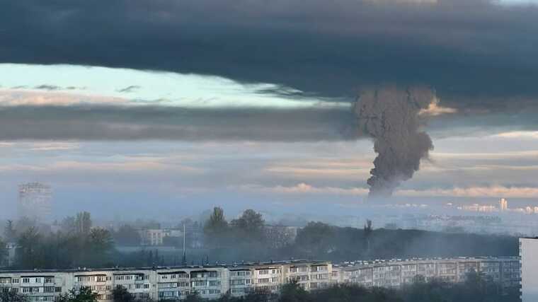 Удар по нефтебазе под Гвардейском в оккупированном Крыму: публикуют спутниковые снимки