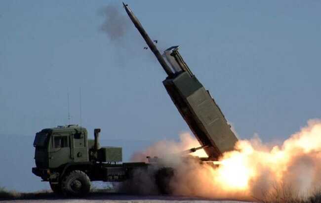Ukrainian Himars precisely destroyed a Russian "Buk" surface-to-air missile system in Zaporizhzhya sector