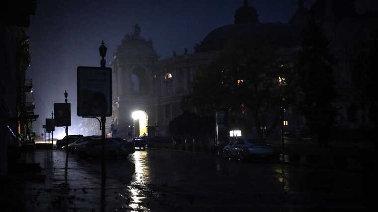 Residents of the Odesa region will live with blackout schedules for another 1-2 months