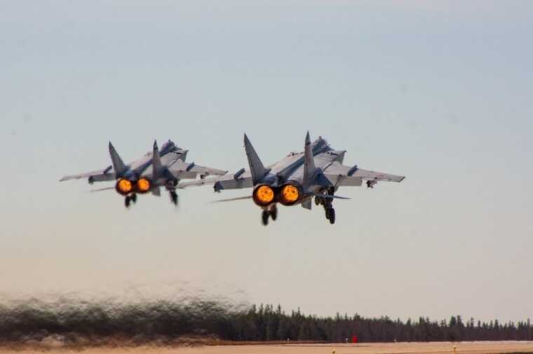 Сербія піднімала винищувачі через невідомий апарат за 100 км від столиці