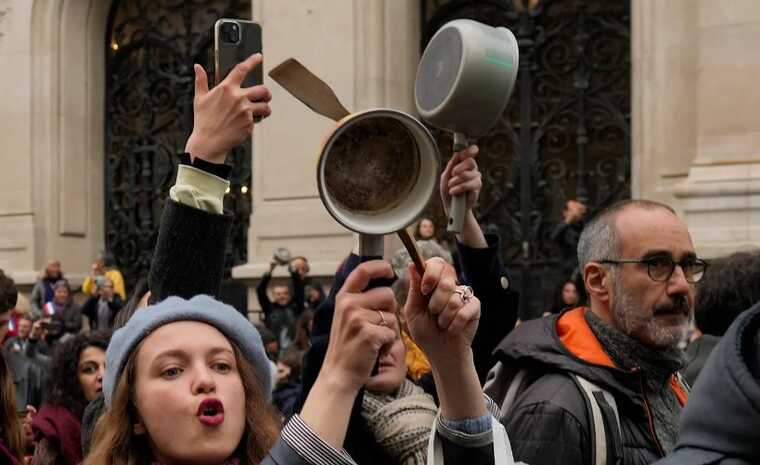 Російська опозиція готує "Марш порожніх каструль"