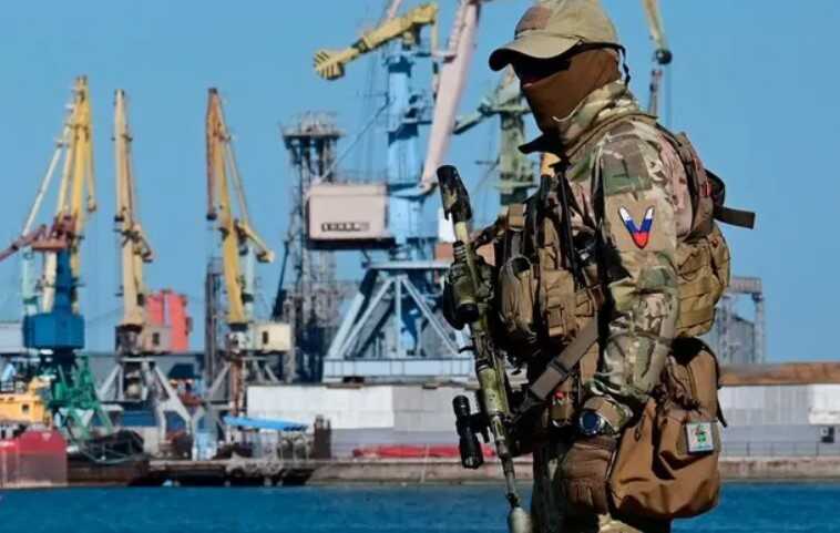 Окупанти продовжують вивозити українське зерно з захоплених територій, – ЦНС