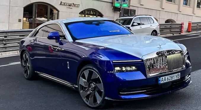      Rolls-Royce  600 000    