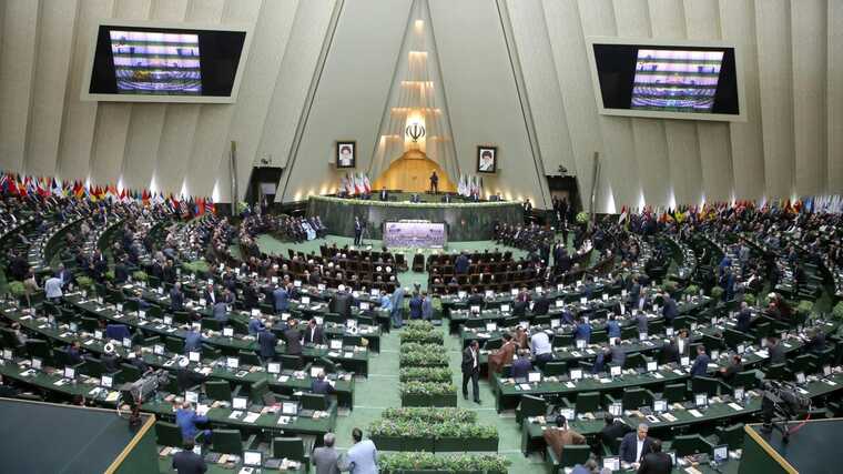 У парламенті Ірану скандують «Смерть Ізраїлю!»