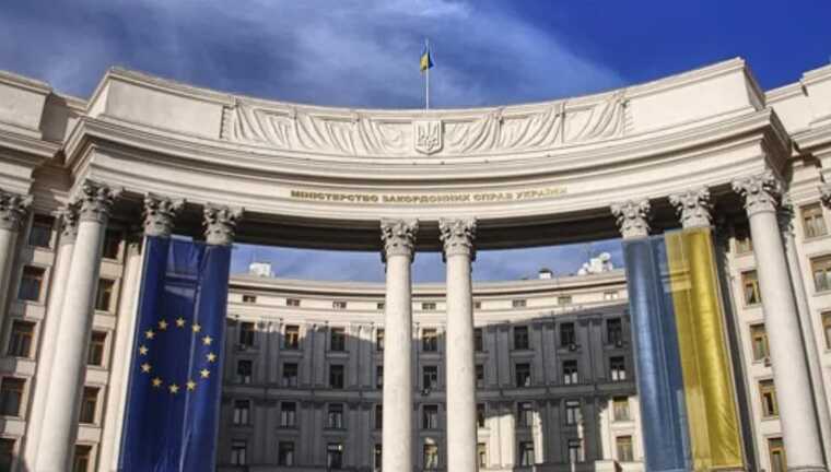 У МЗС України засудили масовану атаку Ірану на Ізраїль