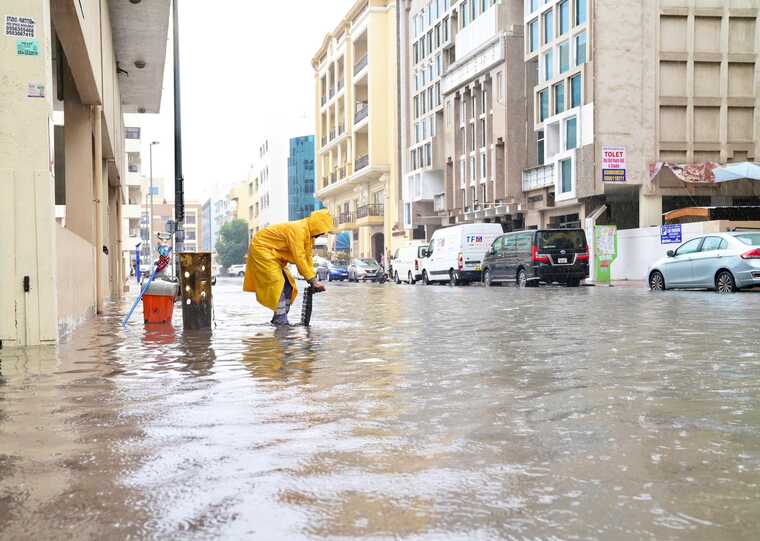 Мощные ливни подтопили ОАЭ