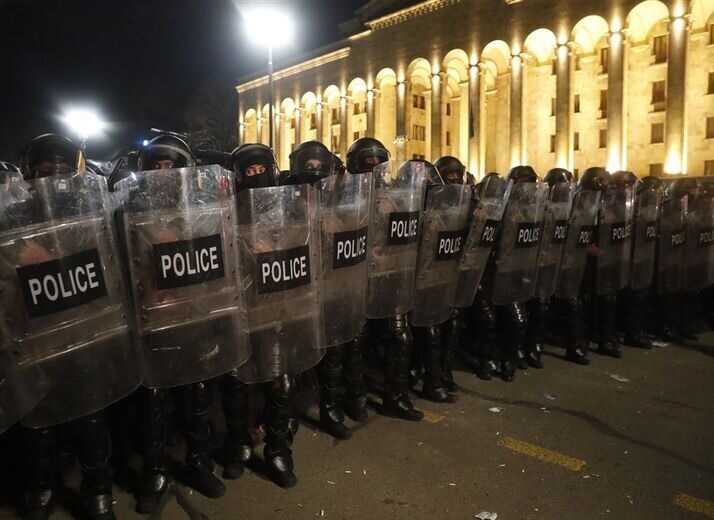 Розгін мітингу в Тбілісі: застосовується сльозогінний газ, проходять затримання