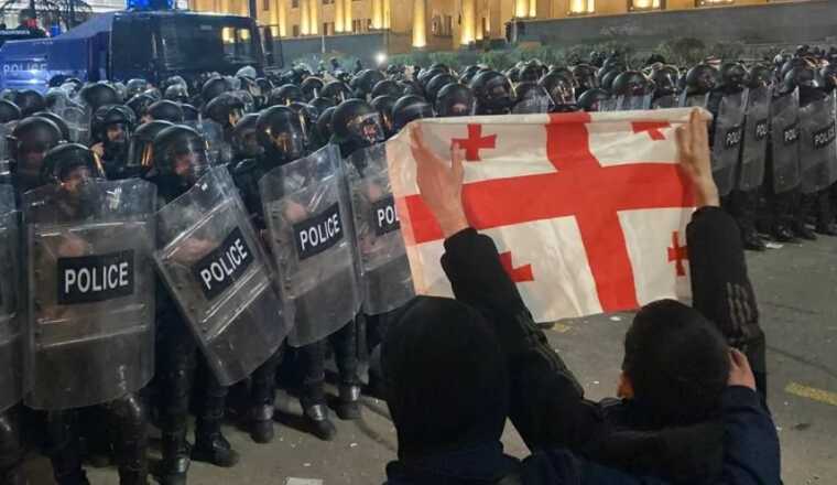 В Євросоюзі пригрозили Грузії проблемами зі вступом до ЄС через закон щодо "іноагентів"