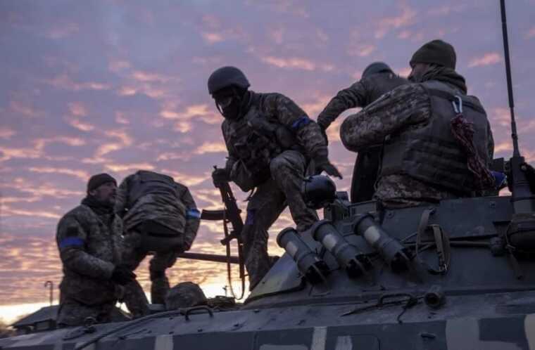 Нова допомога США «навряд чи кардинально змінить долю Києва», – WSJ