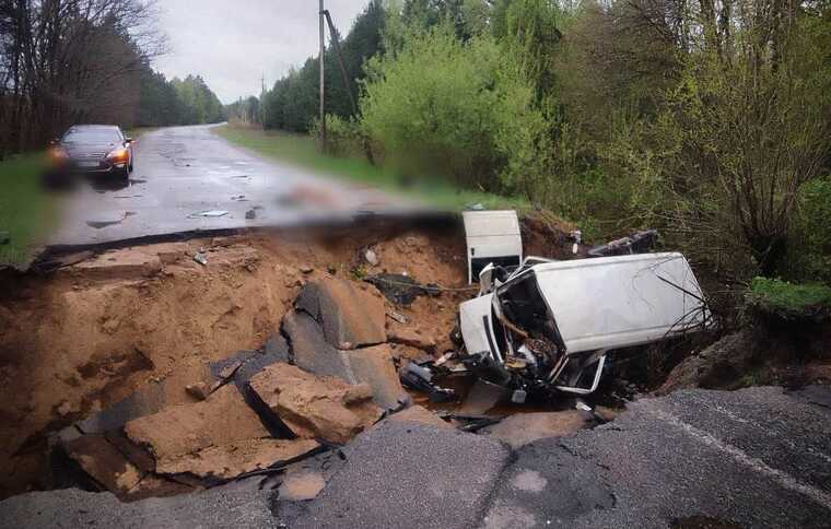 У Київській області мікроавтобус потрапив у провалля: є жертви та травмовані