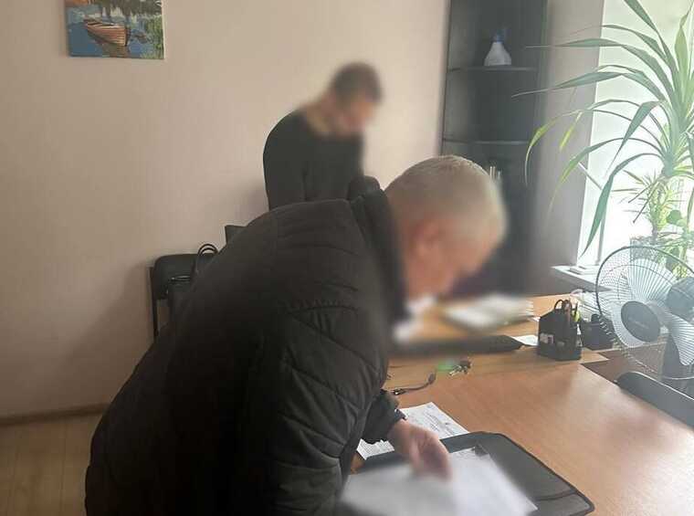 У Києві посадовець виписував собі премії, які призначалися підлеглим