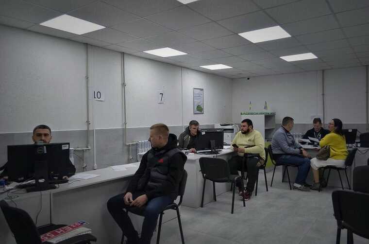 Перший сервісний центр МВС в укритті відкрили у Харкові