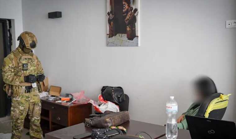 Українські шахраї ошукали іноземців на 5 мільйонів гривень