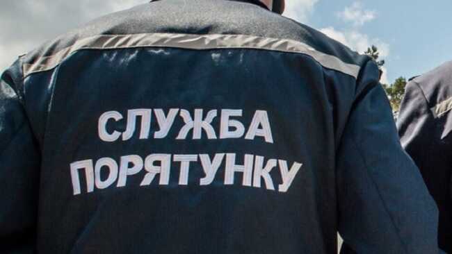 В Винницкой области произошел оползень: спасатели достали из-под завала погибшего человека