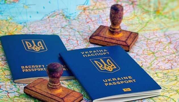 Ukrainian men abroad will file lawsuits due to restrictions on consular services
