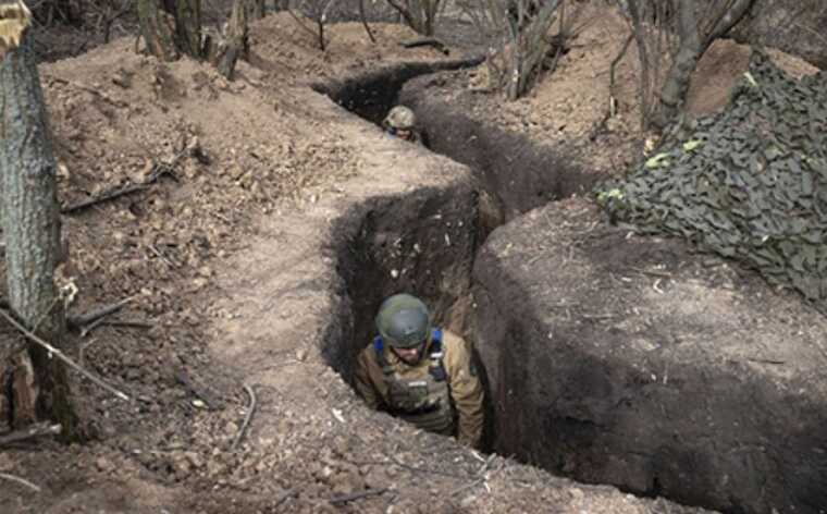 Forbes: Очеретино спасала неопытная бригада ВСУ