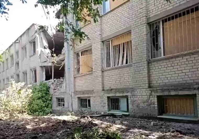 Оккупанты нанесли ракетный удар по учебному заведению в Херсоне