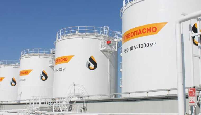 Резервуари розбитого НПЗ "Слов’янськ-ЕКО" в РФ були захищені від БпЛА "мангалами"