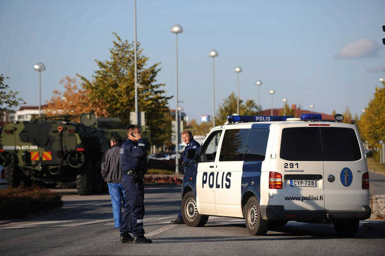 У Фінляндії затримано депутата за стрілянину біля ресторану в Гельсінки