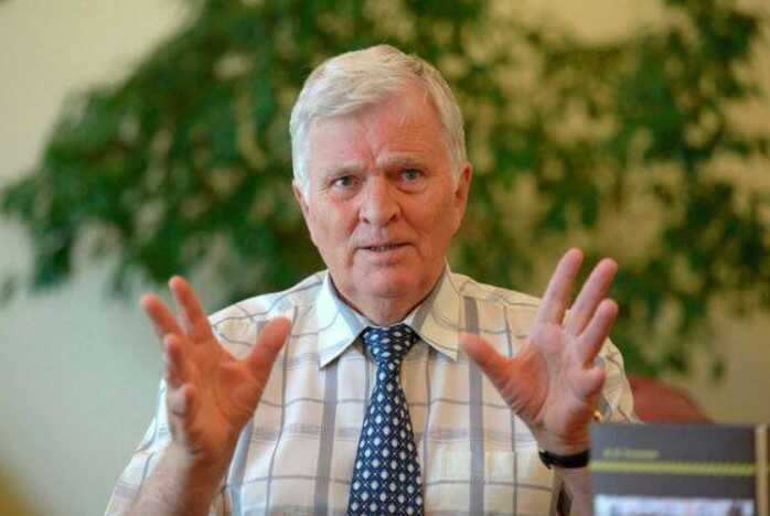 Помер відомий український історик та археолог Петро Толочко