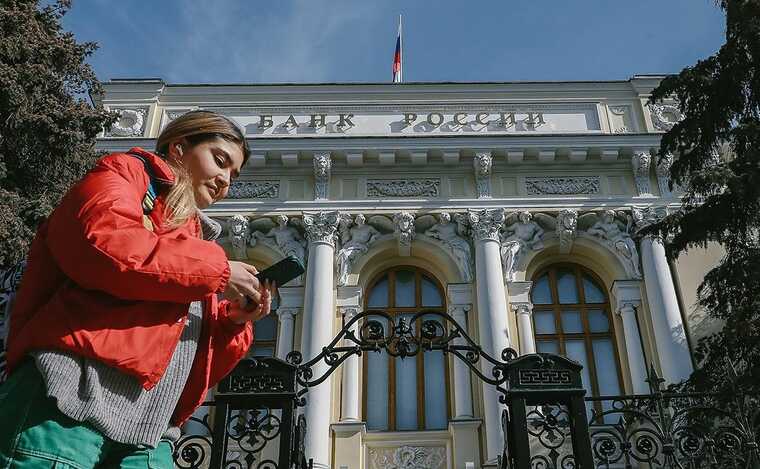 Мінфін США тимчасово дозволив операції з російськими банками