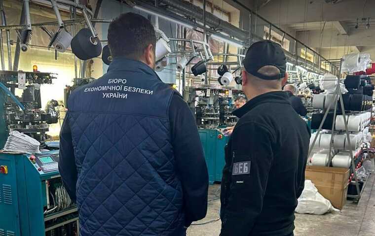 В Одесі накрили цех з виробництва підроблених речей під виглядом відомих брендів, — БЕБ