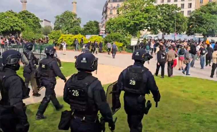 У столиці Франції студенти вийшли на мітинг на підтримку Палестини
