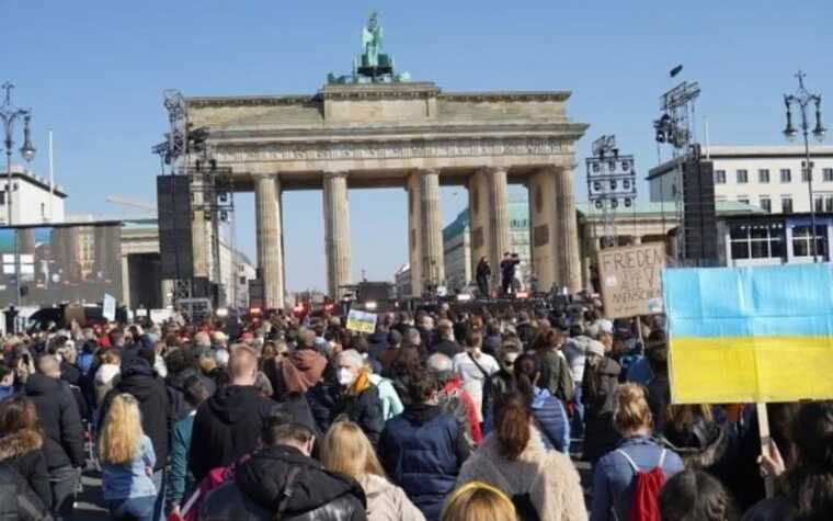 BILD: Більшість українців не влаштувалися на роботу в Німеччині