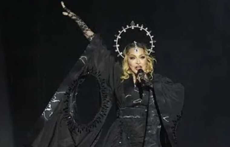 На бразильском пляже Копакабана бесплатный концерт Мадонны собрал 1,6 миллиона человек