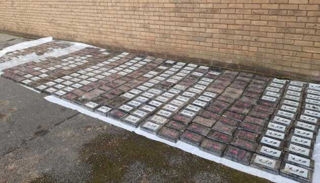 В Британии задержали четырех мужчин, пытавшихся импортировать кокаин