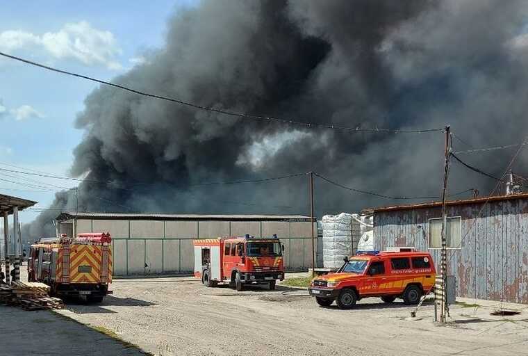 A large-scale man-made accident occurred in Kropyvnytskyi: a fire at the Khimrezerv plant