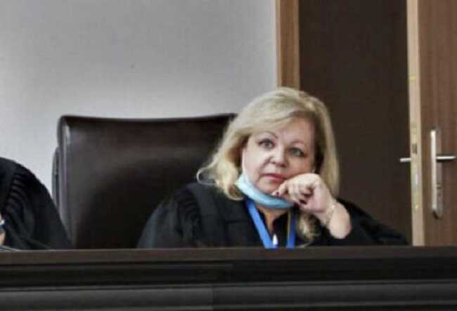Голову Полтавського райсуду Ларису Богомолову звільнили з посади через обвинувачення у держзраді