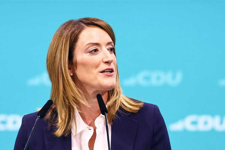 Президентка Європарламенту Мецола не вважає Путіна легітимним