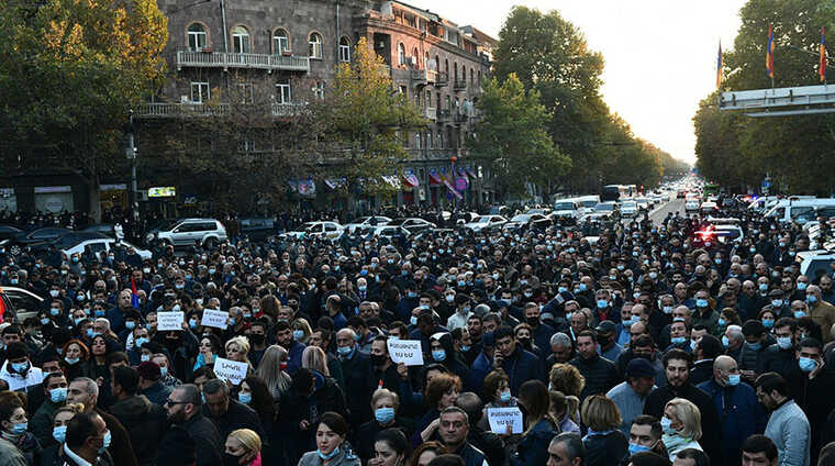У столиці Вірменії відбуваються масові протести проти процесу делімітації кордону з Азербайджаном