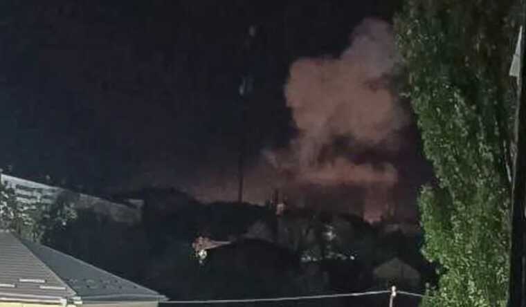 В окупованому Маріуполі пролунав вибух: у центрі піднявся дим